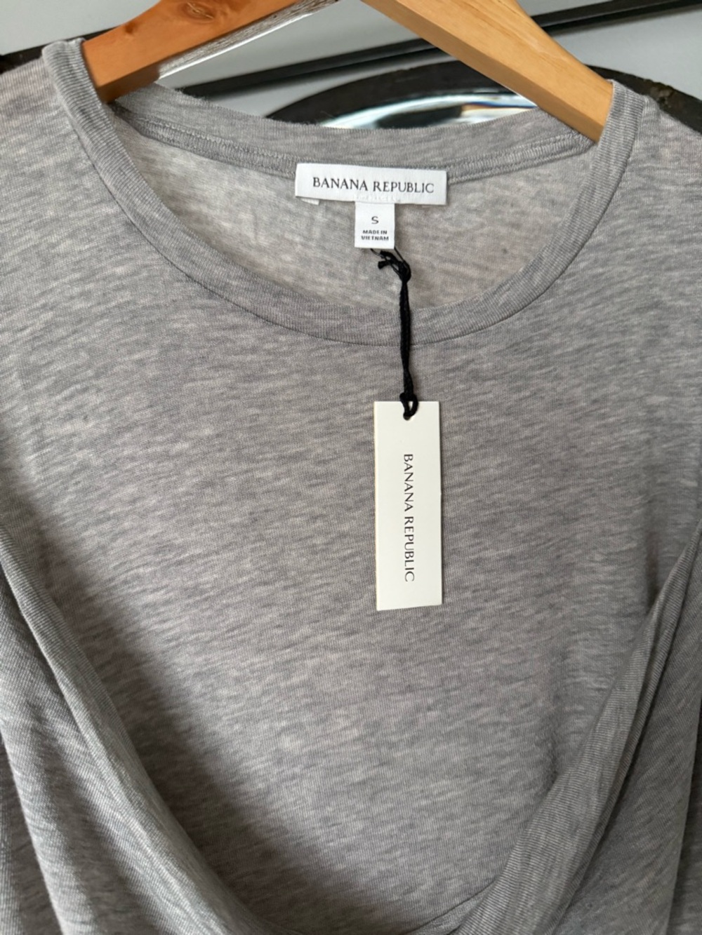 NWT Banana Republic Gray Draped Sleeveless Top - Picture 6 of 10